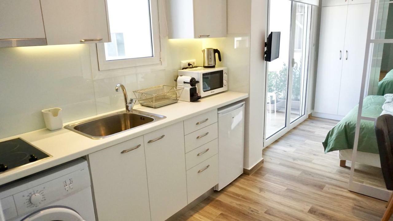 Warm & Cozy Studio In Athens Apartment Екстериор снимка