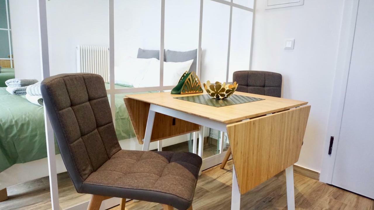 Warm & Cozy Studio In Athens Apartment Екстериор снимка